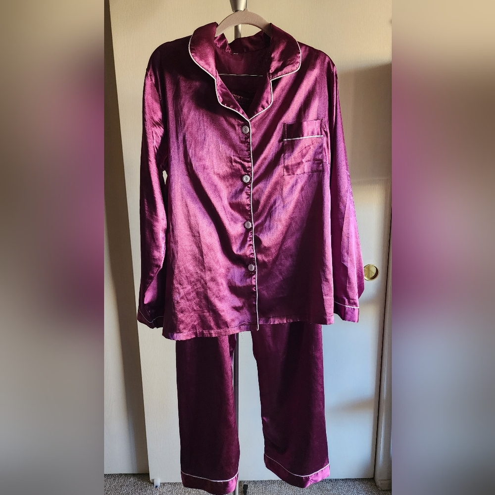 Women's Satin Pajama Set - Plum